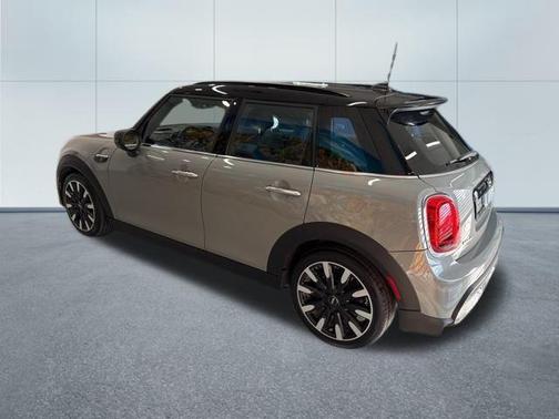 2023 MINI Hardtop Cooper