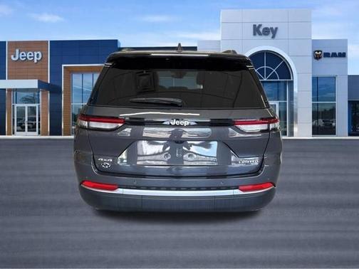 Metallic 2026 Jeep Grand Cherokee Limited