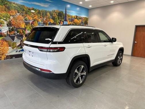 2024 Jeep Grand Cherokee 4xe Base