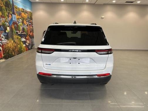 2024 Jeep Grand Cherokee 4xe Base