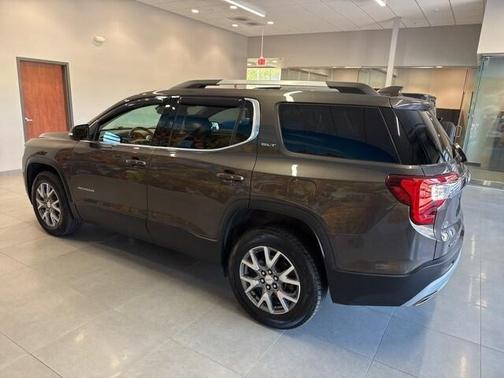 2020 GMC Acadia SLT