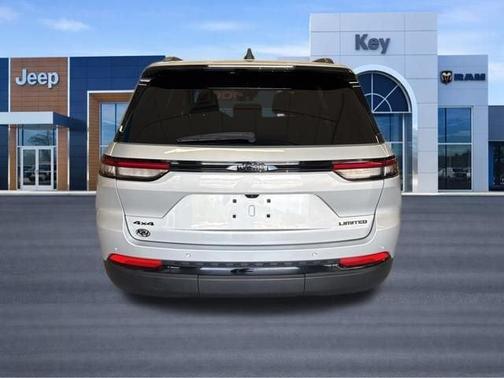 Silver Zynith 2024 Jeep Grand Cherokee Limited