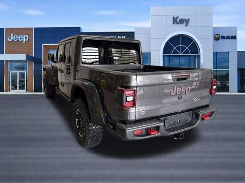 Granite Crystal Clearcoat Metallic 2027 Jeep Gladiator Rubicon