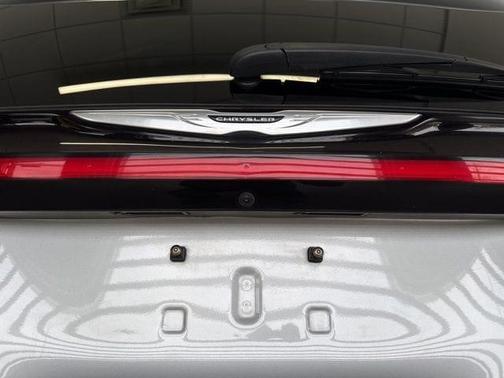 2024 Chrysler Pacifica Touring-L