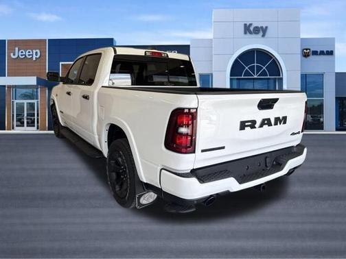 Bright White Clearcoat 2026 RAM 1500 Big Horn/Lone Star