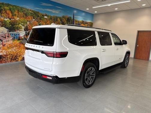 2023 Jeep Wagoneer L Series II