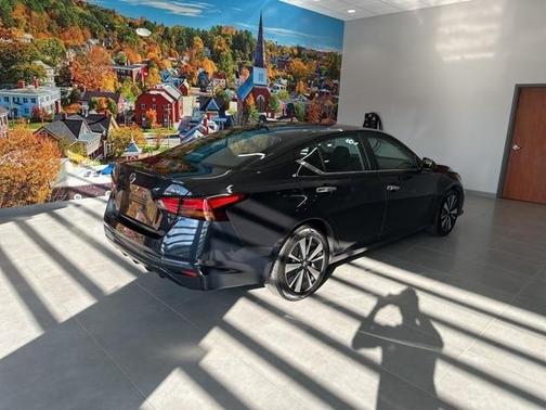 2022 Nissan Altima 2.5 SV