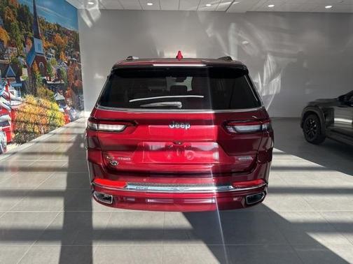 2022 Jeep Grand Cherokee L Overland