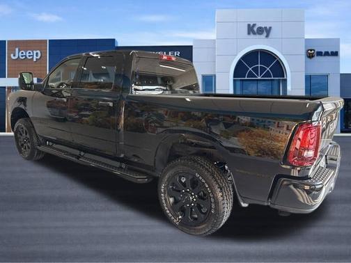 Diamond Black 2026 RAM 2500 Big Horn