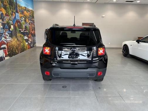 2023 Jeep Renegade Latitude