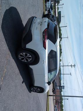 Pearl White Tricoat 2021 Nissan Rogue SV