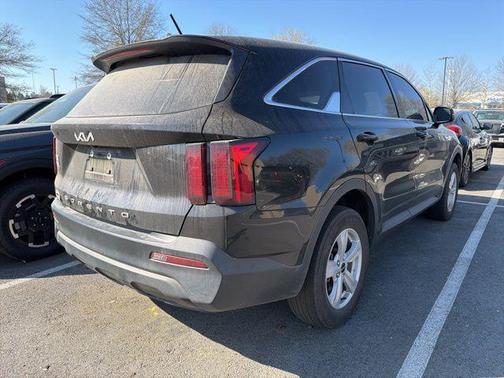 Ebony Black 2022 Kia Sorento LX