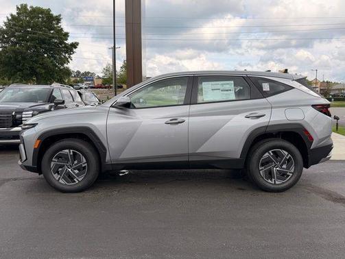 Shimmering Silver 2026 Hyundai TUCSON Hybrid Blue SE