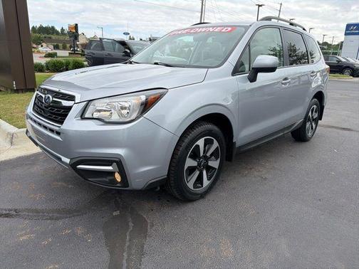 Ice Silver Metallic 2018 Subaru Forester 2.5i Premium