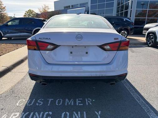 2024 Nissan Altima SR FWD