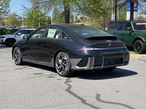 2025 Hyundai IONIQ 6 SEL