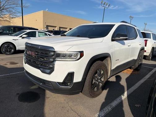 2023 GMC Acadia AWD AT4