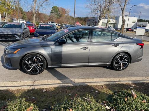 2024 Nissan Altima SR FWD