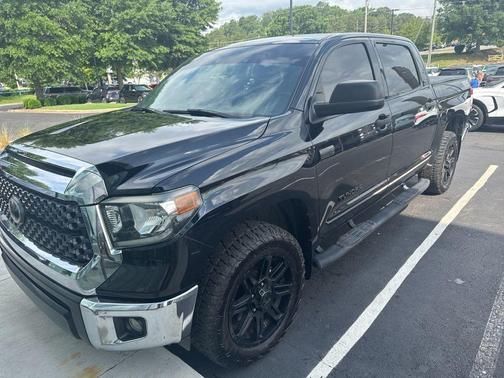 Midnight Black Metallic 2020 Toyota Tundra SR5