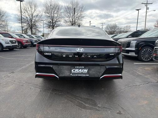2024 Hyundai SONATA Hybrid Limited