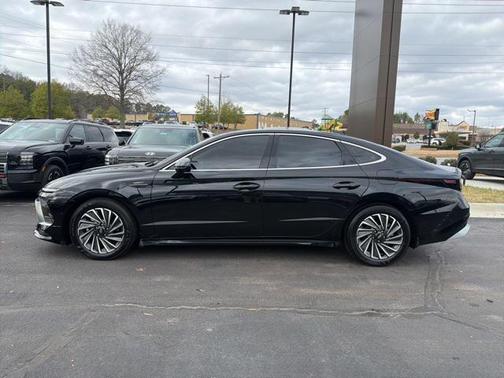 2024 Hyundai SONATA Hybrid Limited