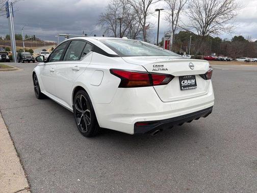 2024 Nissan Altima SR FWD