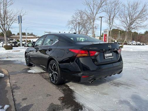 2024 Nissan Altima SR FWD