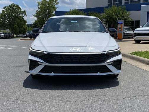 2025 Hyundai ELANTRA HEV SEL Sport