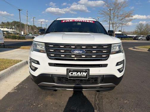 Oxford White 2017 Ford Explorer XLT