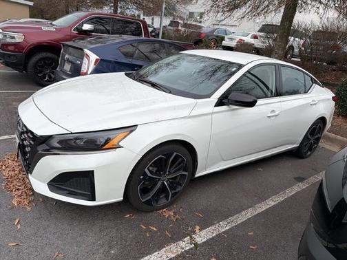 2024 Nissan Altima SR FWD