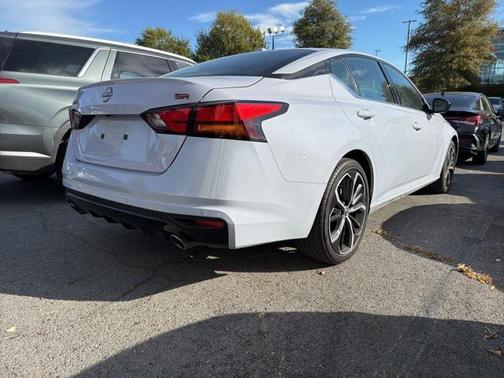 2024 Nissan Altima SR FWD