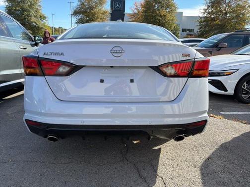 2024 Nissan Altima SR FWD