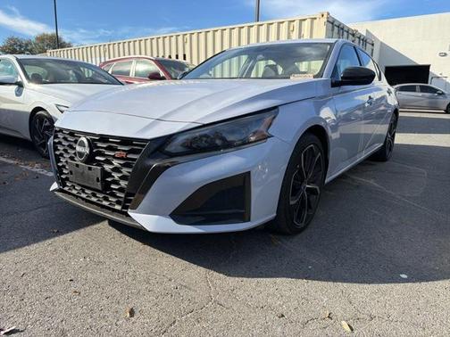 2024 Nissan Altima SR FWD