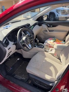 2020 Nissan Rogue Sport SV