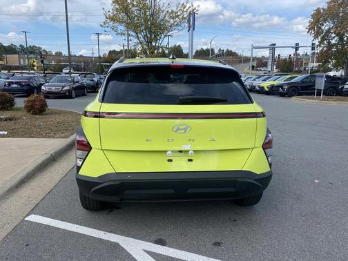 2026 Hyundai KONA SE