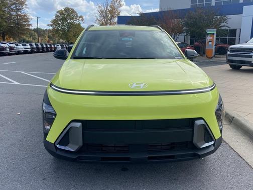 2026 Hyundai KONA SE