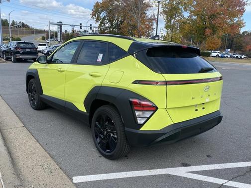 2026 Hyundai KONA SE