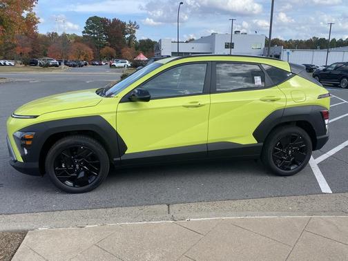 2026 Hyundai KONA SE