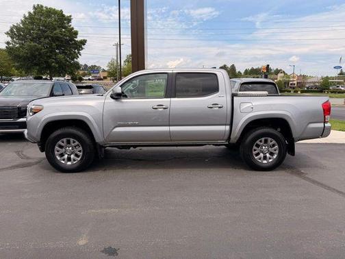 Silver Sky Metallic 2017 Toyota Tacoma SR5