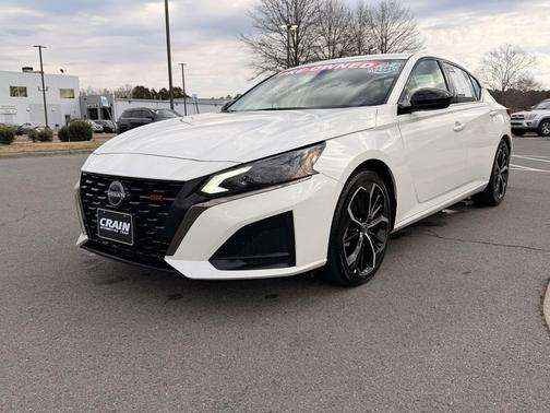 2024 Nissan Altima SR FWD