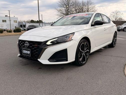 2024 Nissan Altima SR FWD