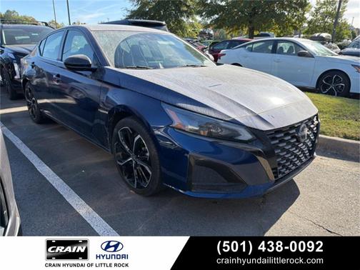 2023 Nissan Altima SR FWD