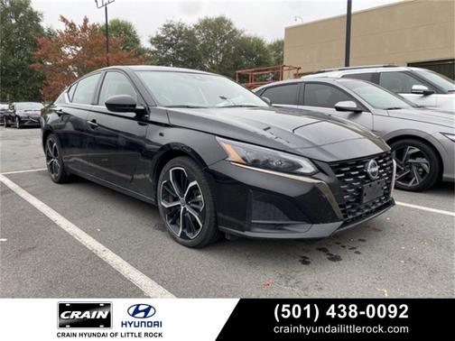 2023 Nissan Altima SR FWD