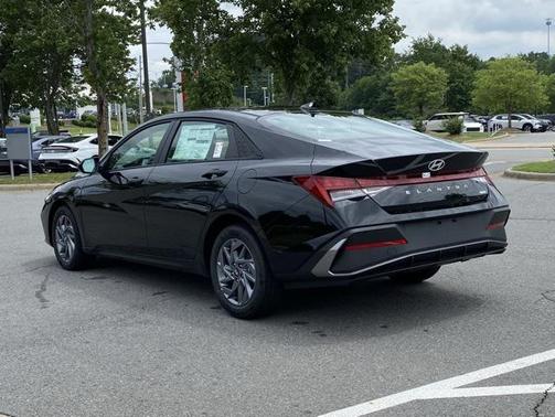 2025 Hyundai ELANTRA HEV Blue