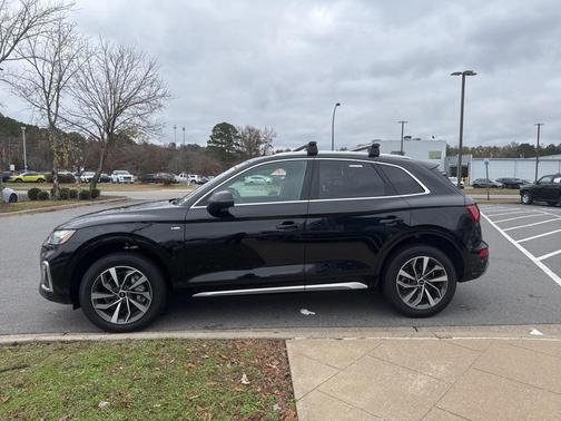 2024 Audi Q5 45 S line Premium