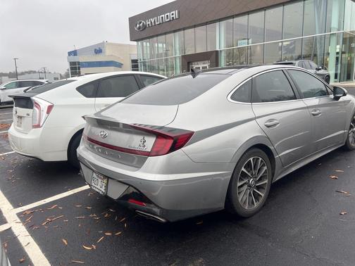 2021 Hyundai SONATA Limited