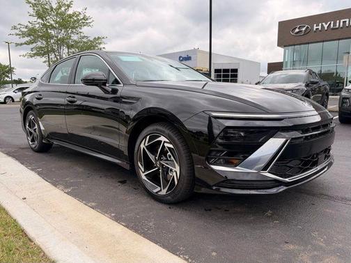 Abyss Black 2026 Hyundai SONATA SEL