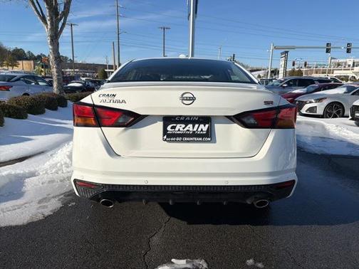 2025 Nissan Altima SR FWD