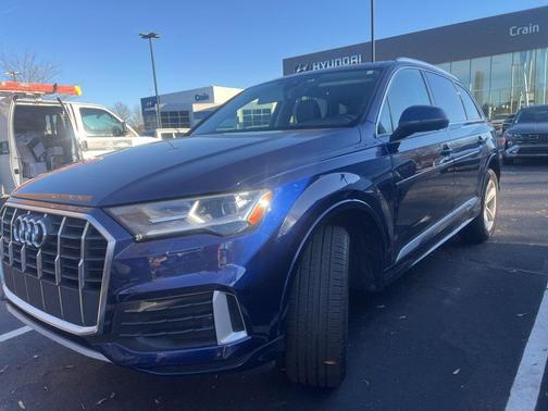2022 Audi Q7 45 Premium