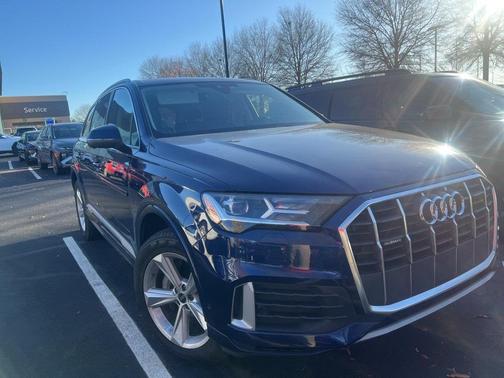 2022 Audi Q7 45 Premium